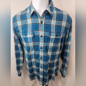 L.L.Bean slightly fitted super soft flannel men's large